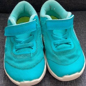 Turquoise adorable Nike kicks